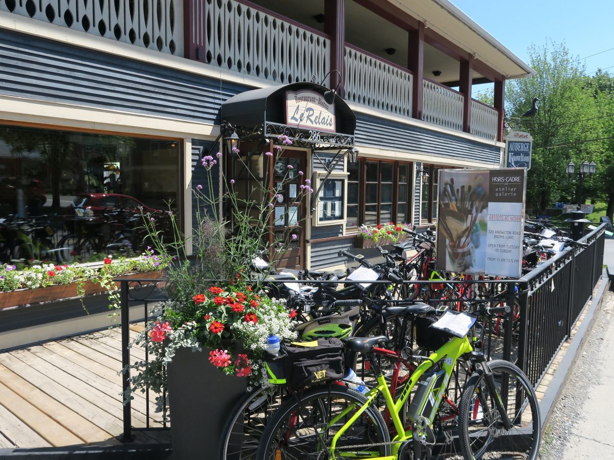 Le Relais restaurant in Knowlton RestonDigital